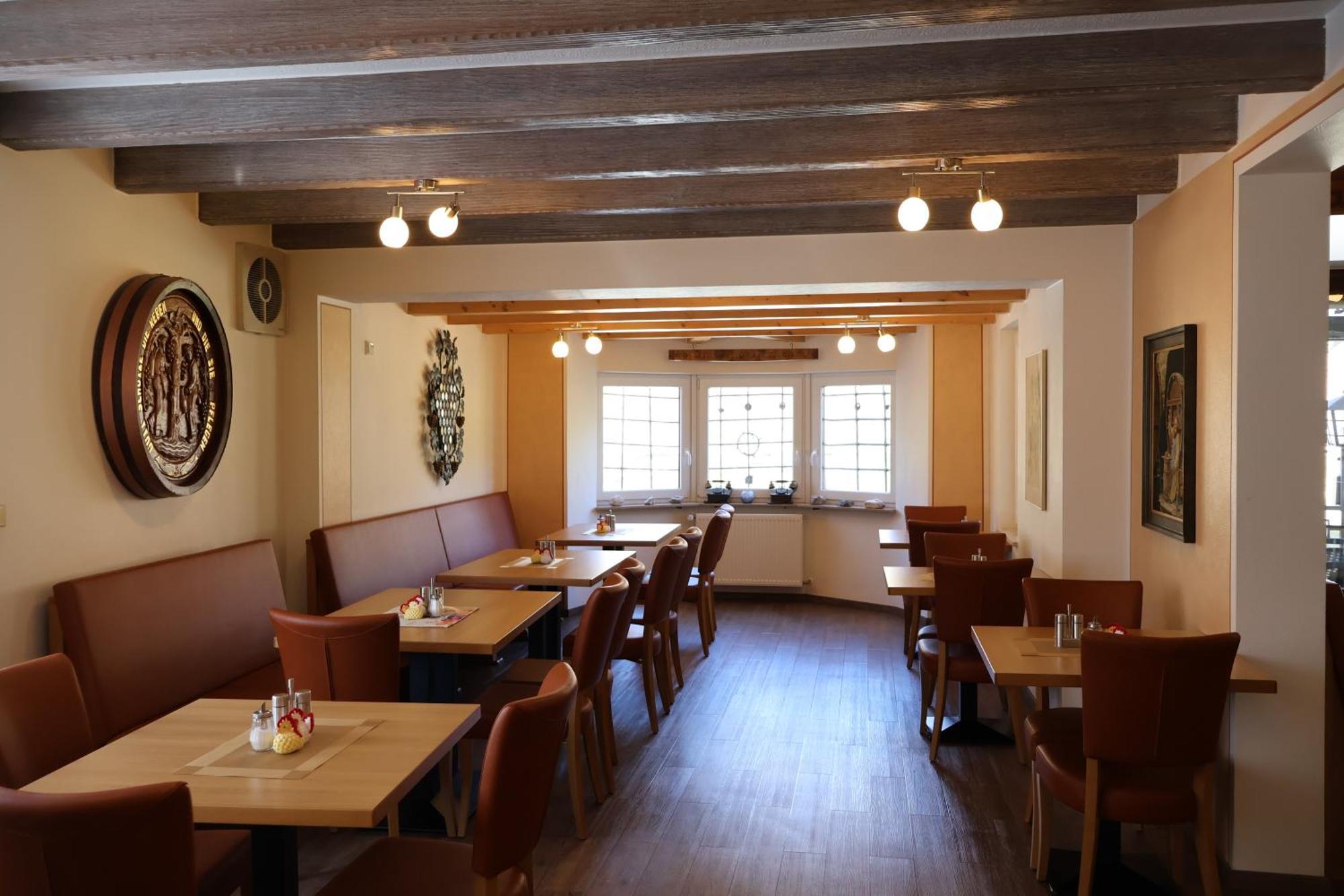 Weinhaus Hirschen Bruttig Bruttig-Fankel Exterior foto